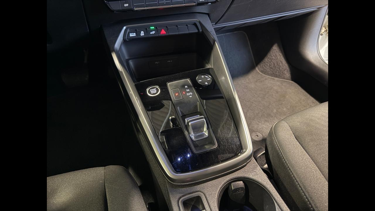 Audi A3 SPORTBACK 40 TFSI E S TRONIC