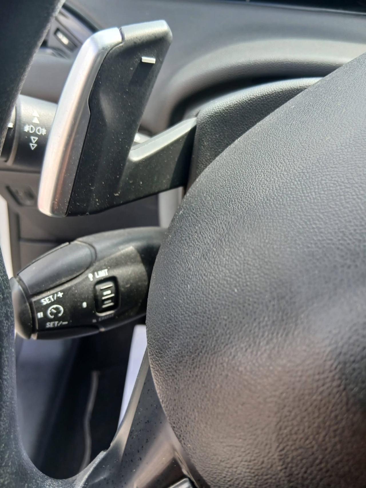 Peugeot 208 1.4 HDi 68 CV 5 porte Active