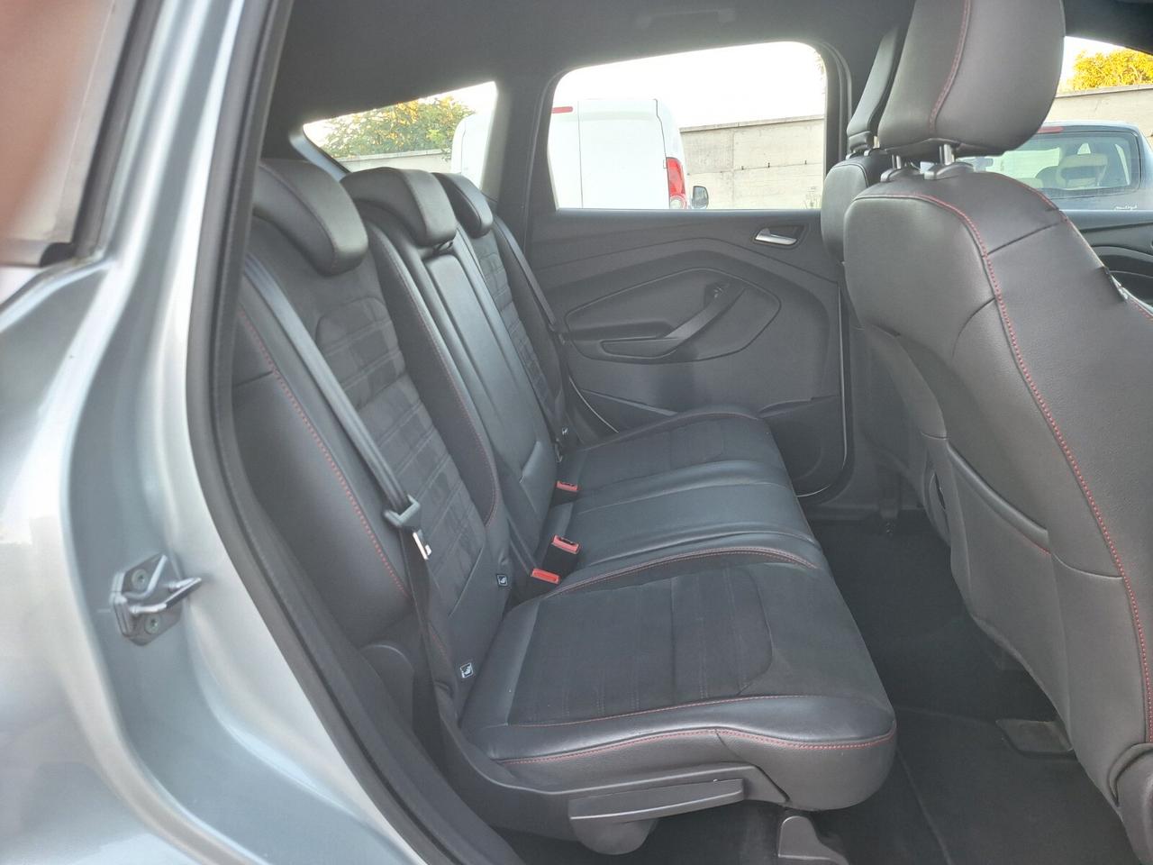 Ford Kuga 1.5 TDCI 120 CV S&S 2WD ST-Line