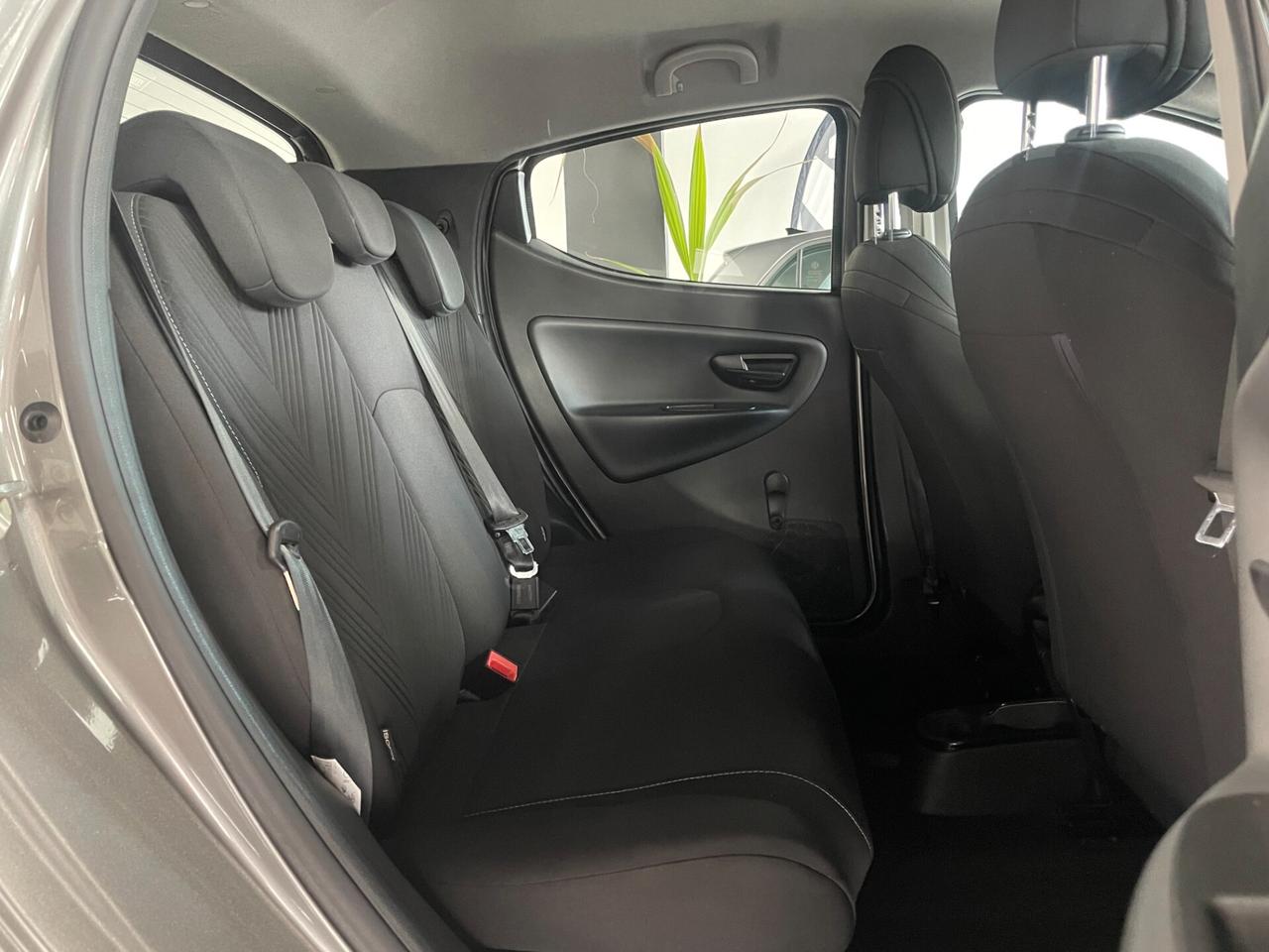 Lancia Ypsilon 1.0 FireFly 5 porte S&S Hybrid Gold