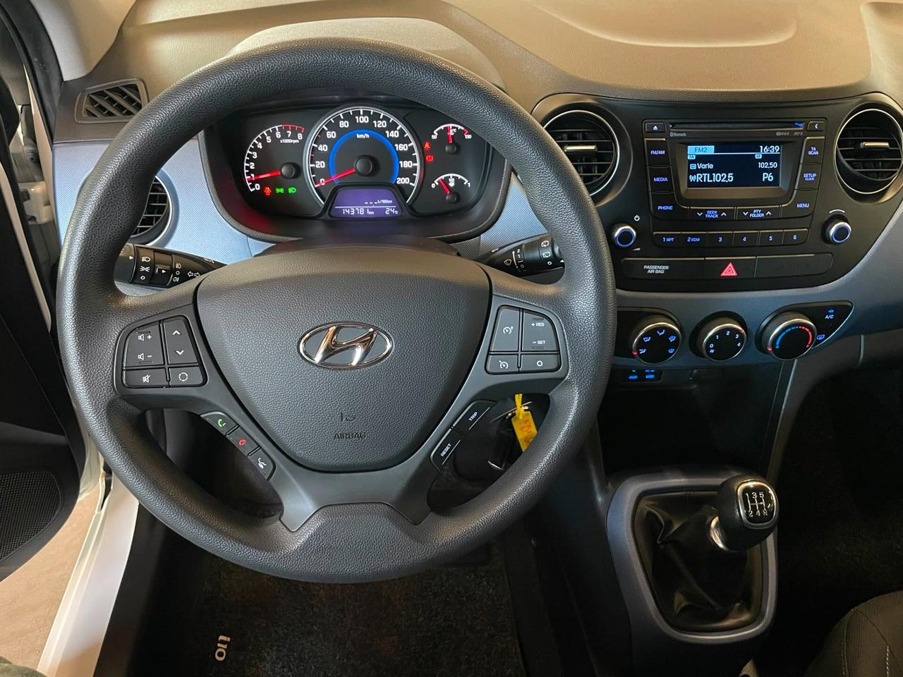 Hyundai i10 1.0 MPI Sound Edition