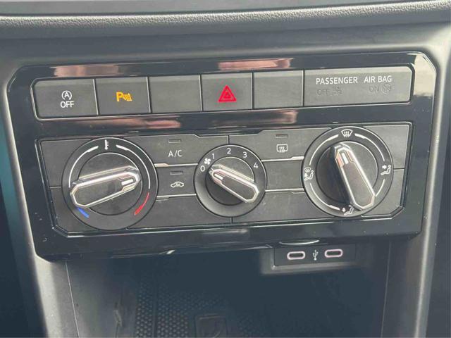 VOLKSWAGEN T-Cross 1.0 TSI Sport