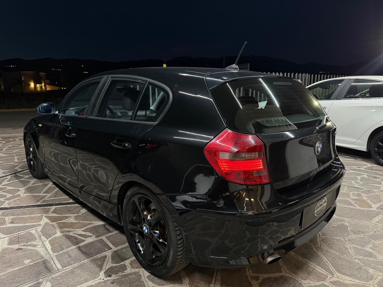 Bmw 118 118d cat 143cv 5 porte Sport Total black