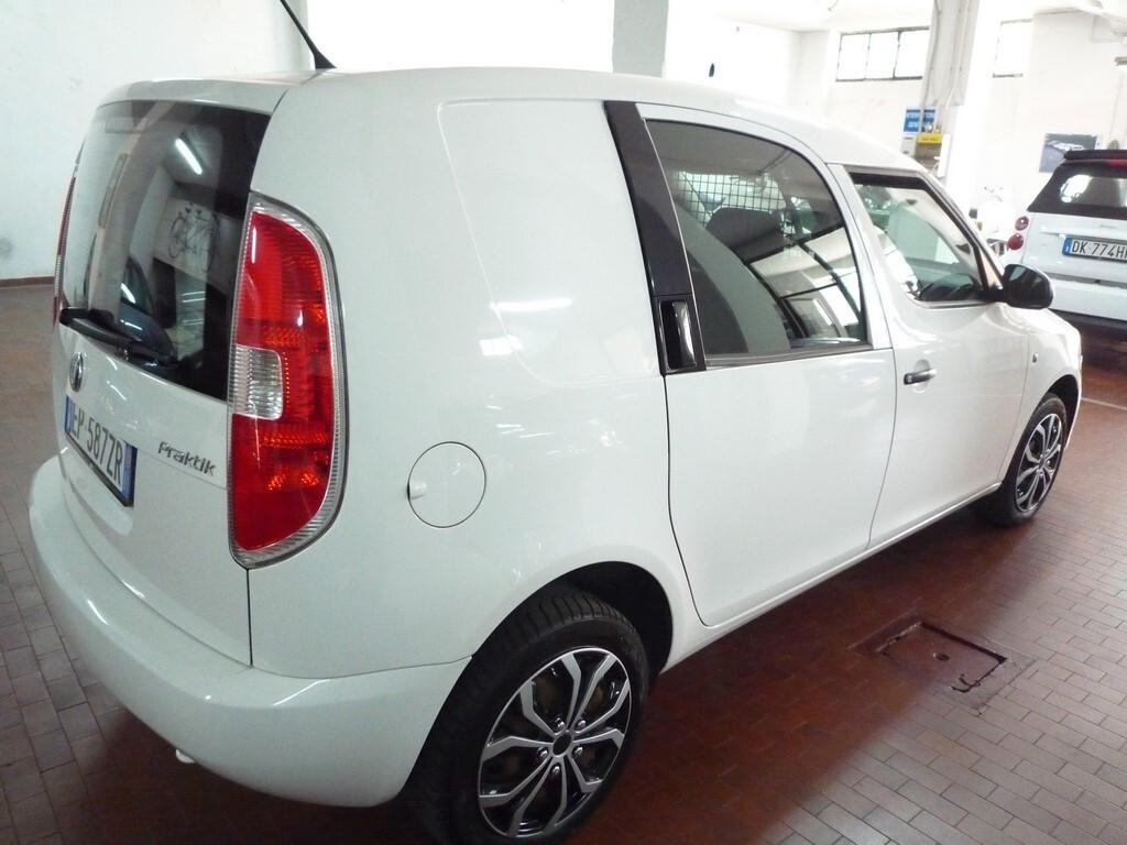 Skoda Roomster 1.6 TDI CR 90CV Van