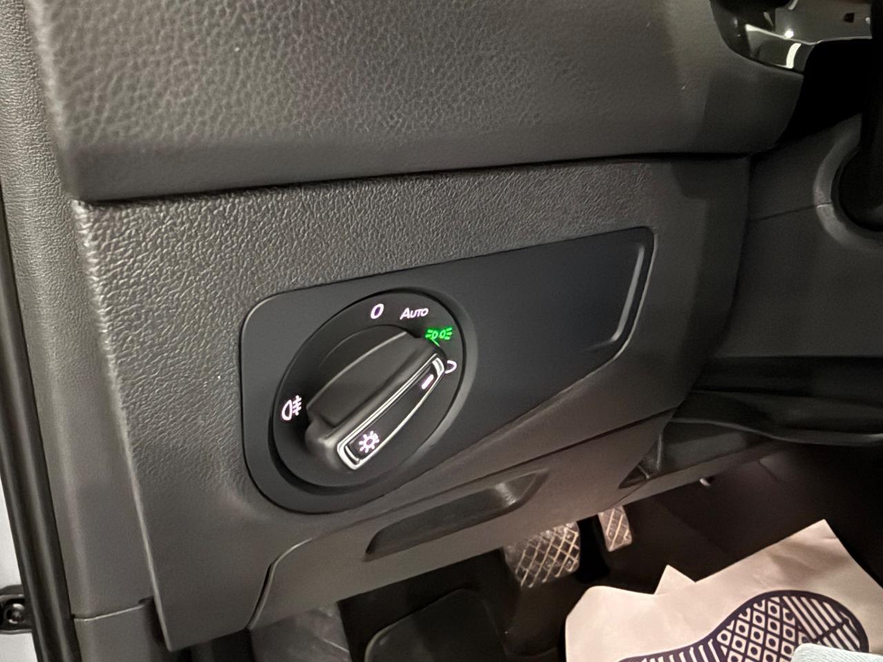 Volkswagen Tiguan 2.0TDI150CV DSG CARPLAY/AMBIENT2022