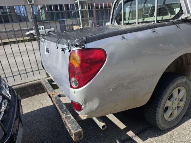 Mitsubishi L200 SOLO PER EXPORT