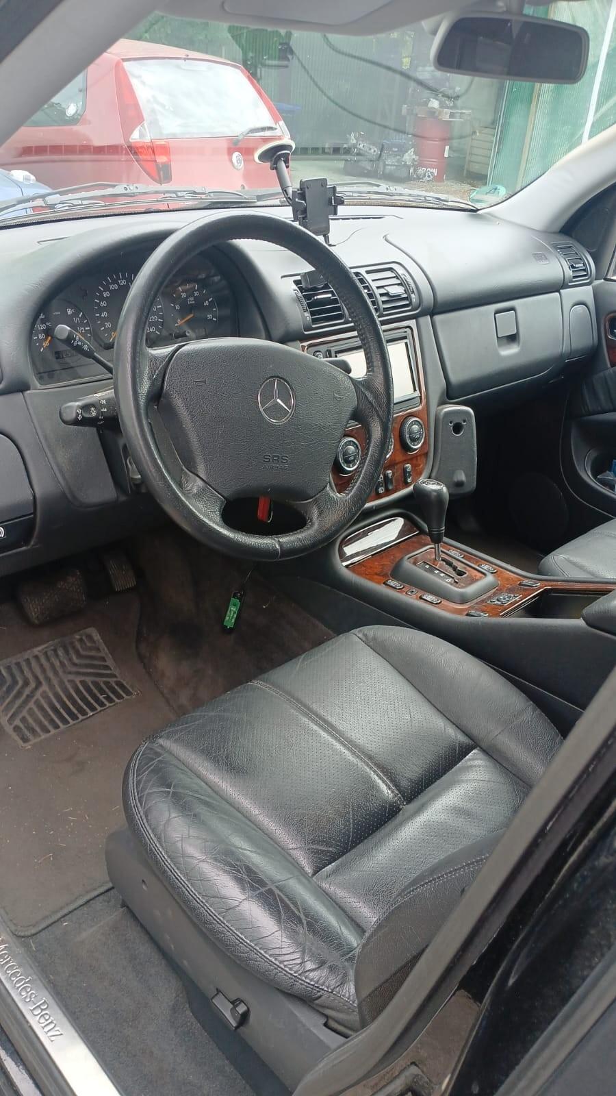 Mercedes-benz ML 270 turbodiesel cat CDI SE Leather