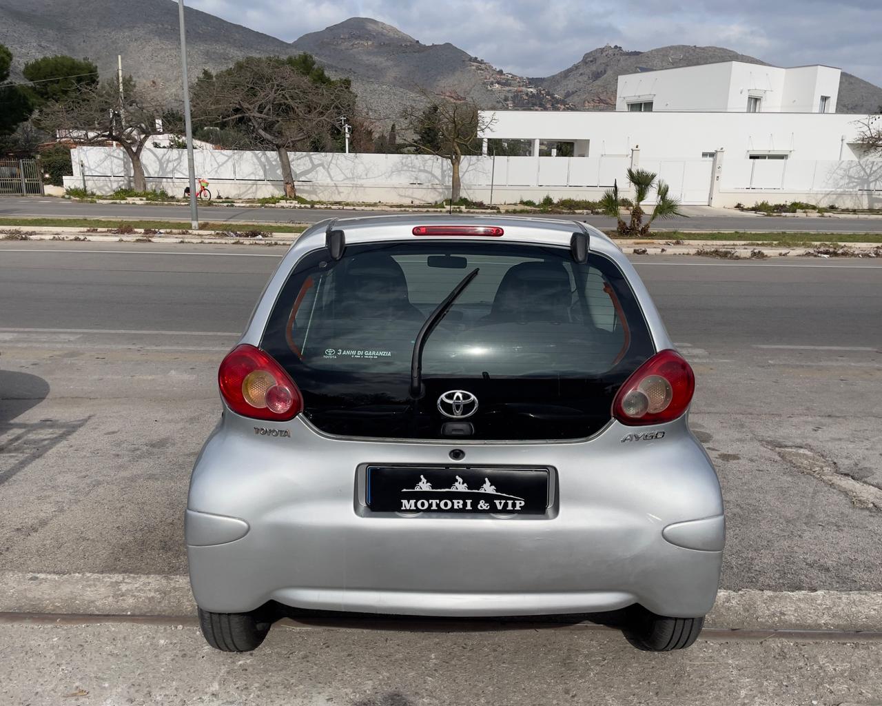 TOYOTA AYGO 1.0 12V VVT-i 3 porte Sol