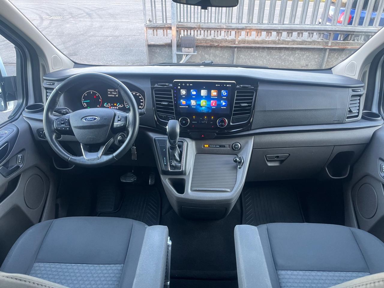 Ford Tourneo Custom 8/9 POSTI 2.0 TDCi Titanium