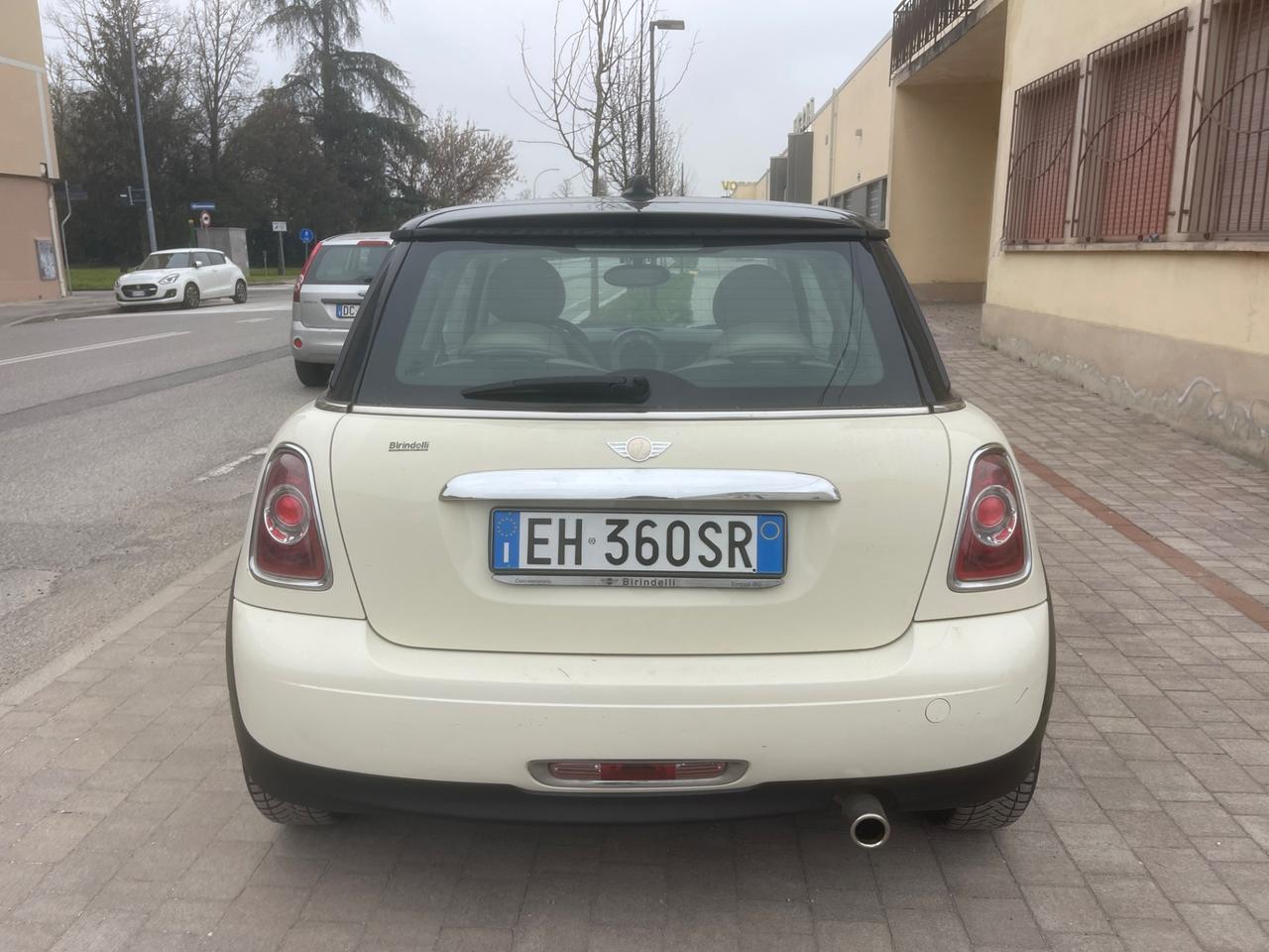 Mini 1.6 16V One (55kW)