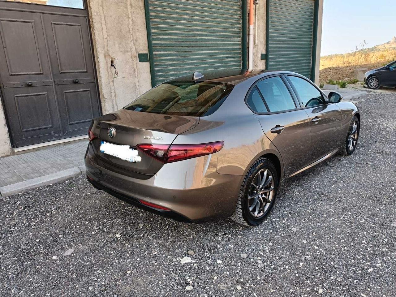 Alfa Romeo Giulia 2.2 Turbodiesel 160 CV Super