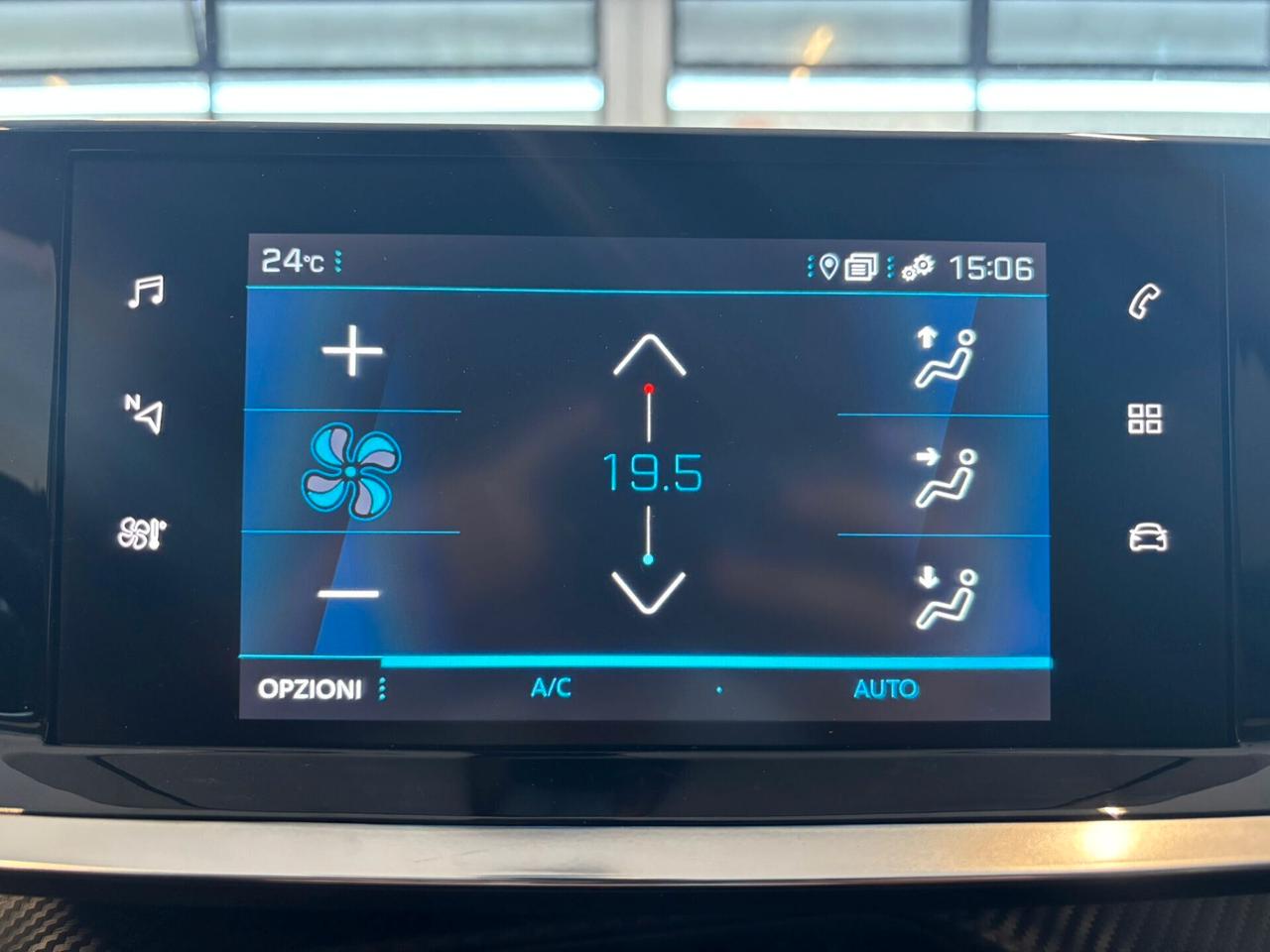Peugeot 2008 ALLURE NAVI BlueHDi 110 6mt SPOTICAR