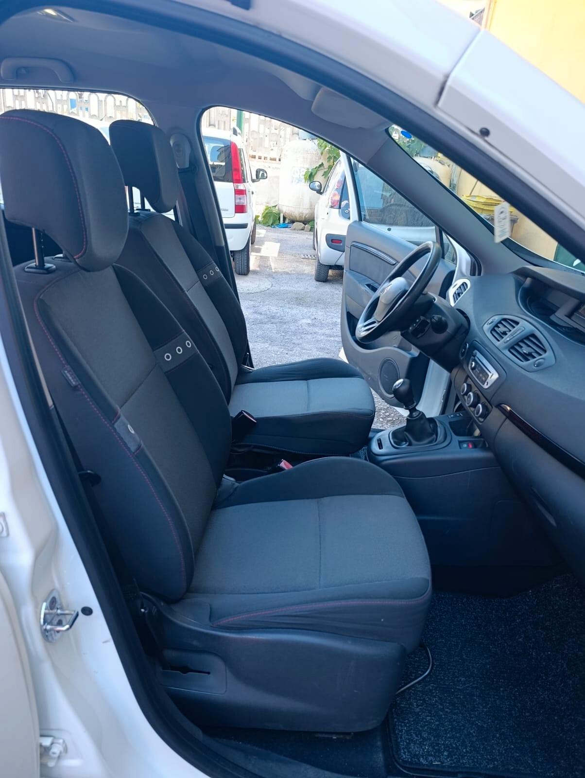 Renault Scenic 1.5 dCi Wave 2013