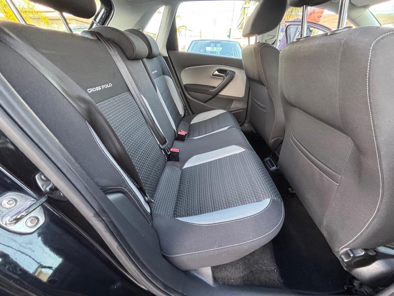 VW POLO CROSS 1.4TDI90CV DSG FULL OPTIONAL