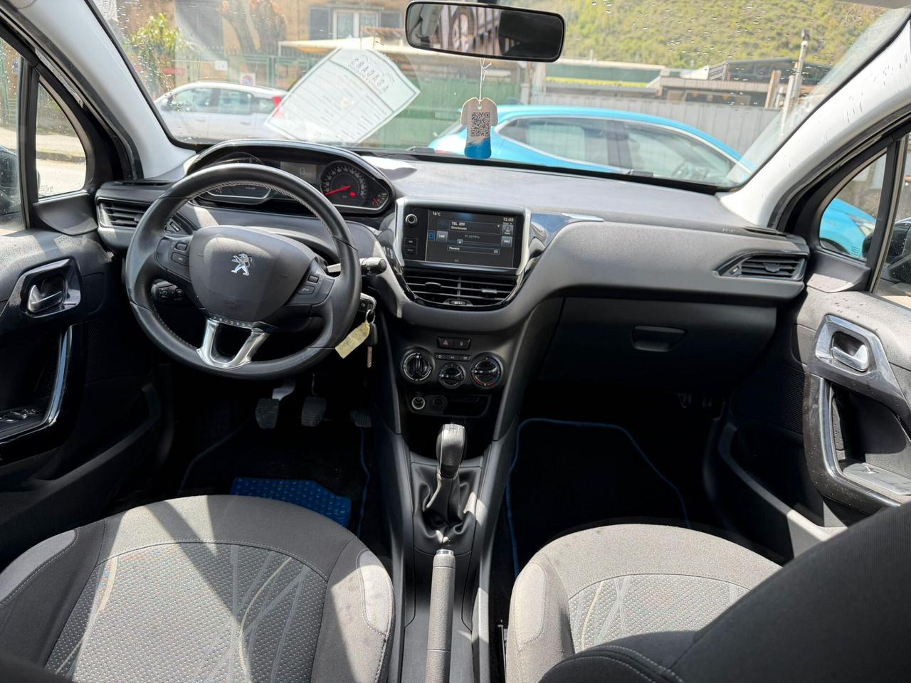 Peugeot 208 1.4 HDi 68 CV 5 porte Allure