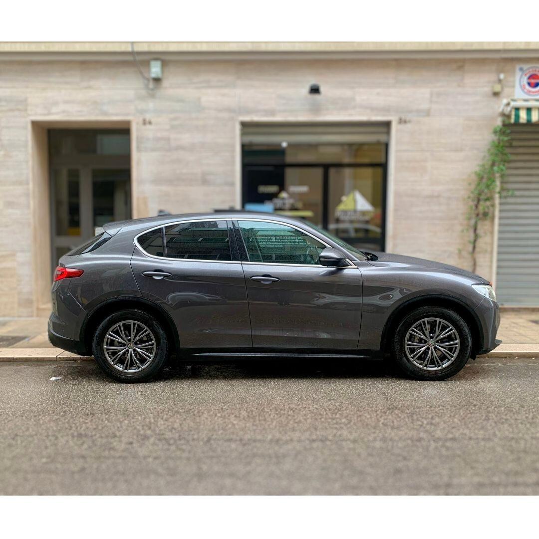 Alfa Romeo Stelvio 2.2 Turbodiesel **FULL OPTIONAL**