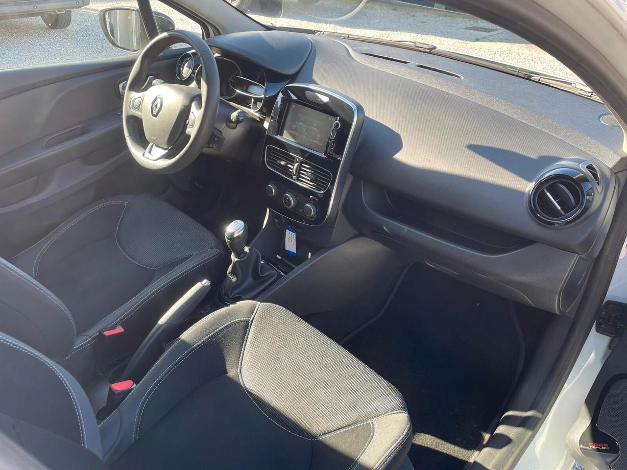 Renault Clio dCi 8V 75 CV 5 porte Duel2