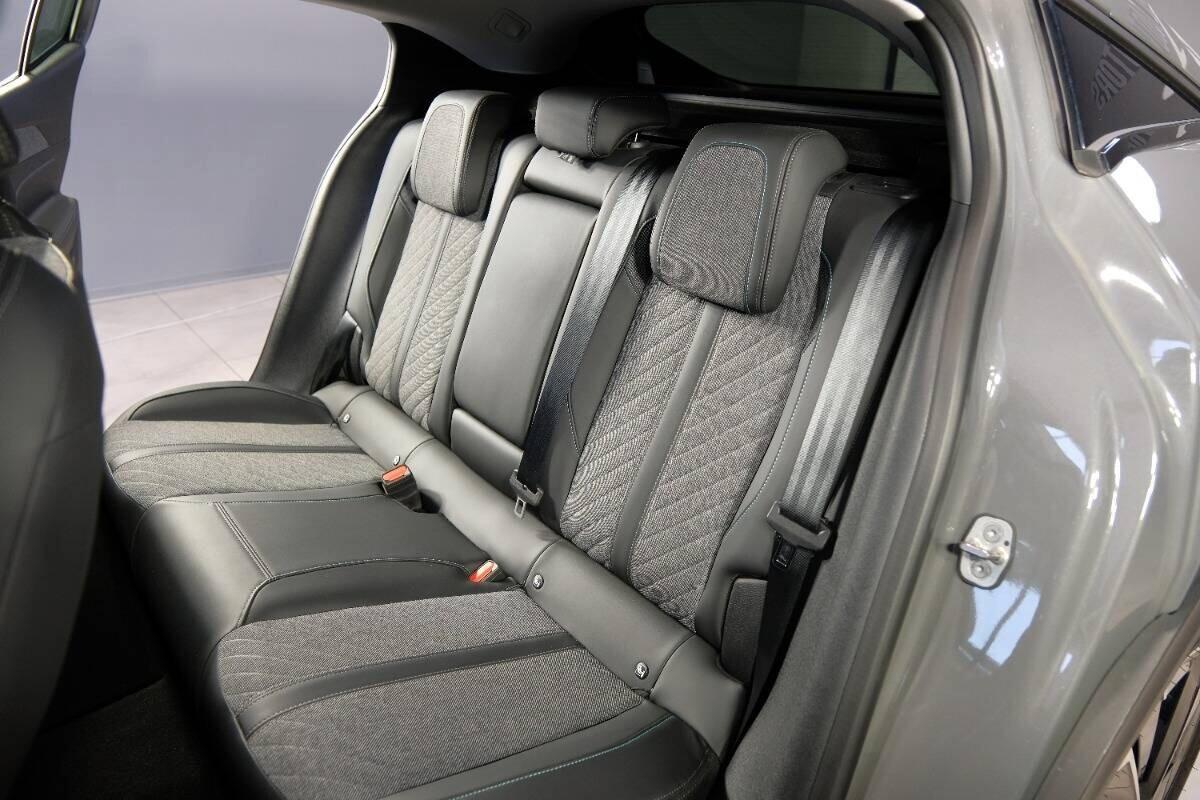 Peugeot 408 PureTech 130 S&S EAT8 Allure