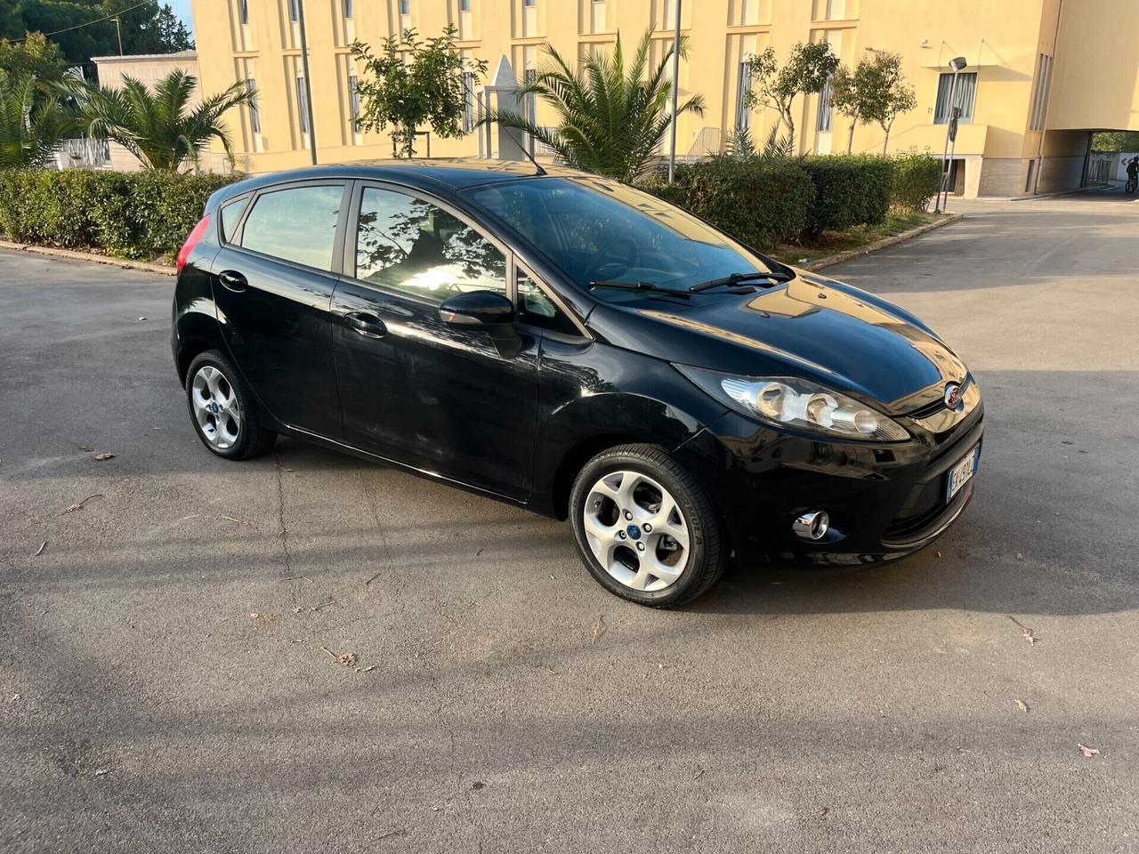 Ford Fiesta 1.2 60CV 5p.Km 115.000 Garantita