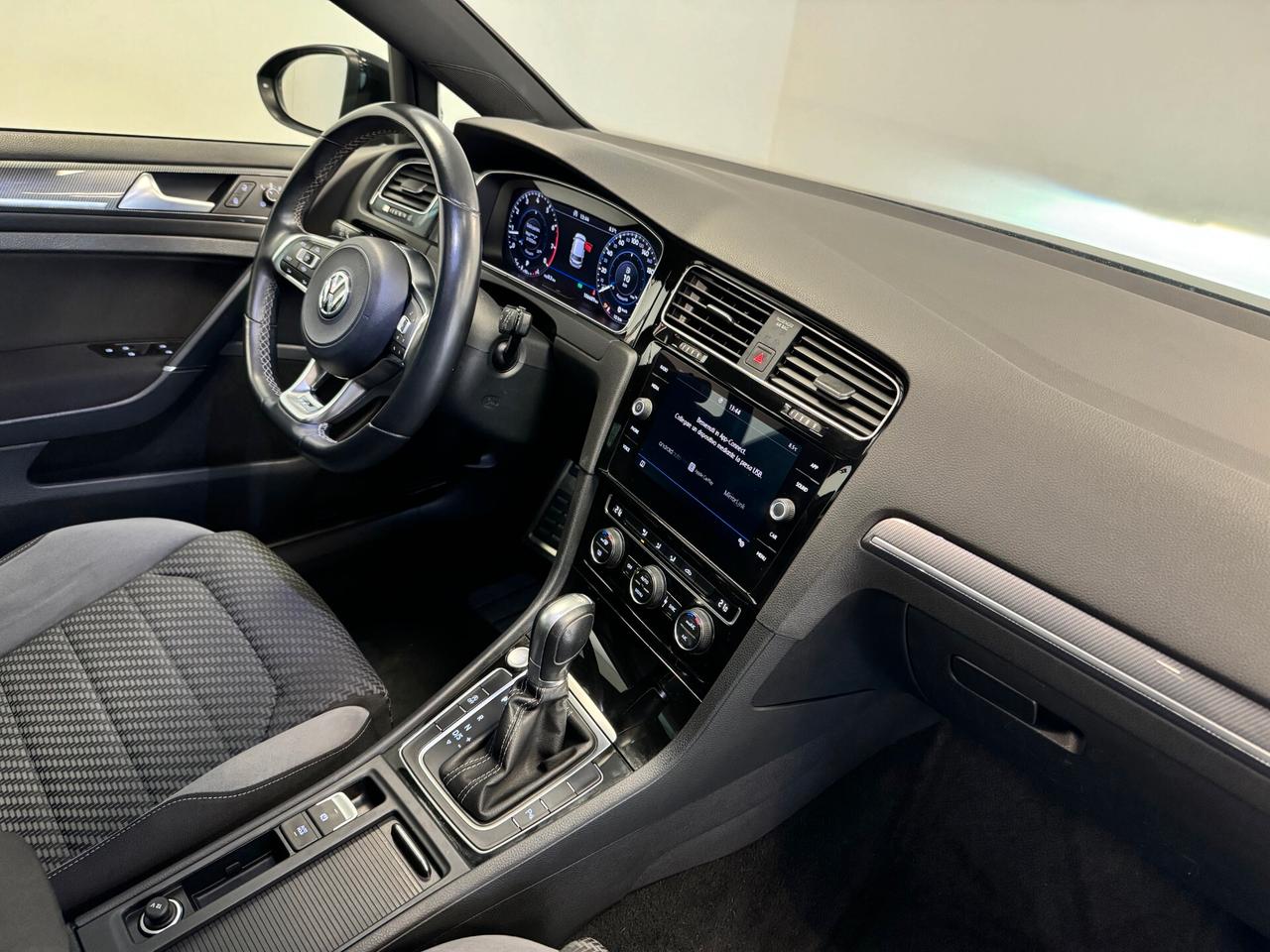 Volkswagen Golf 1.5 TSI ACT DSG 5p. Sport R LINE TETTO LED