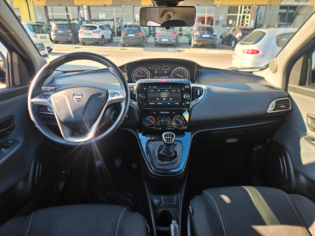 Lancia Ypsilon 1.0 FireFly 5 porte S&S Hybrid Ecochic Gold