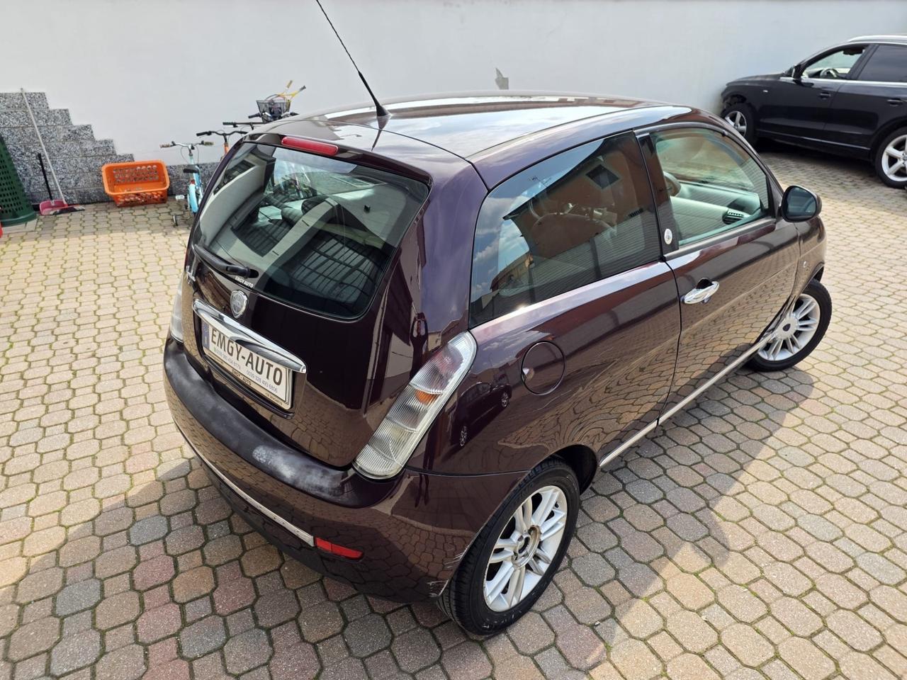 Lancia Ypsilon 1.4 Oro Ecochic GPL