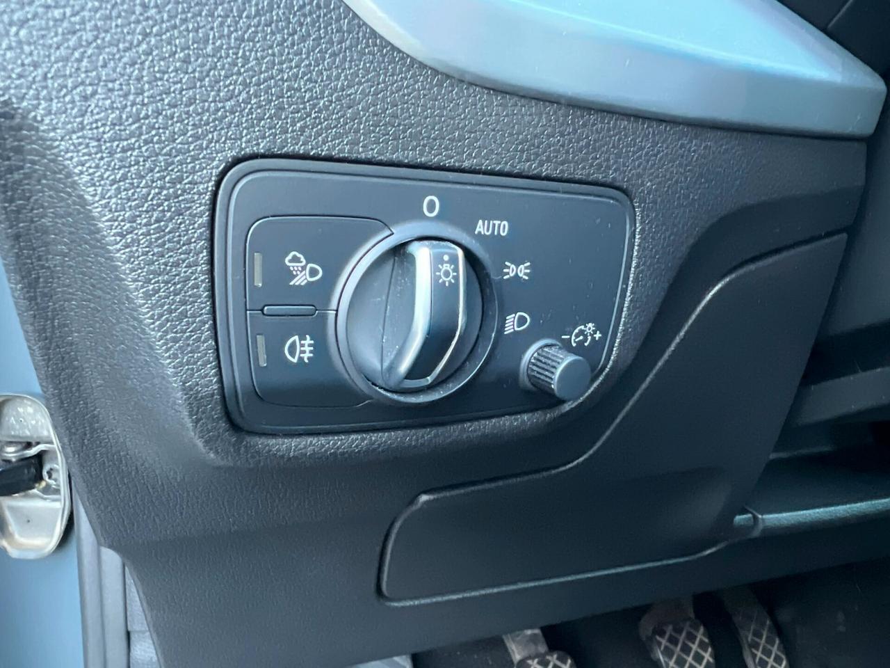 Audi Q2 30 TDI Admired