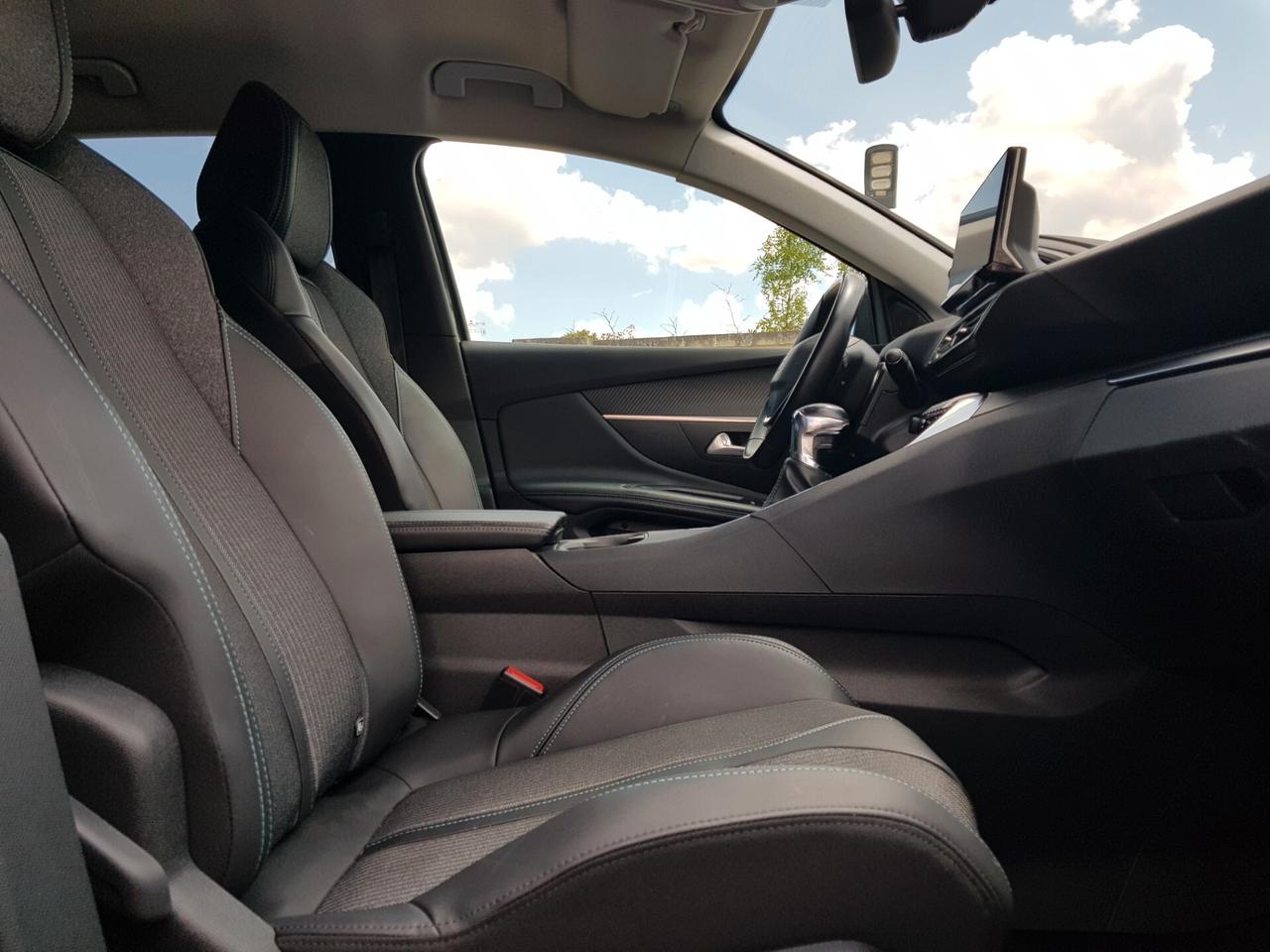 Peugeot 3008 1.5 BlueHDi 130cv Allure