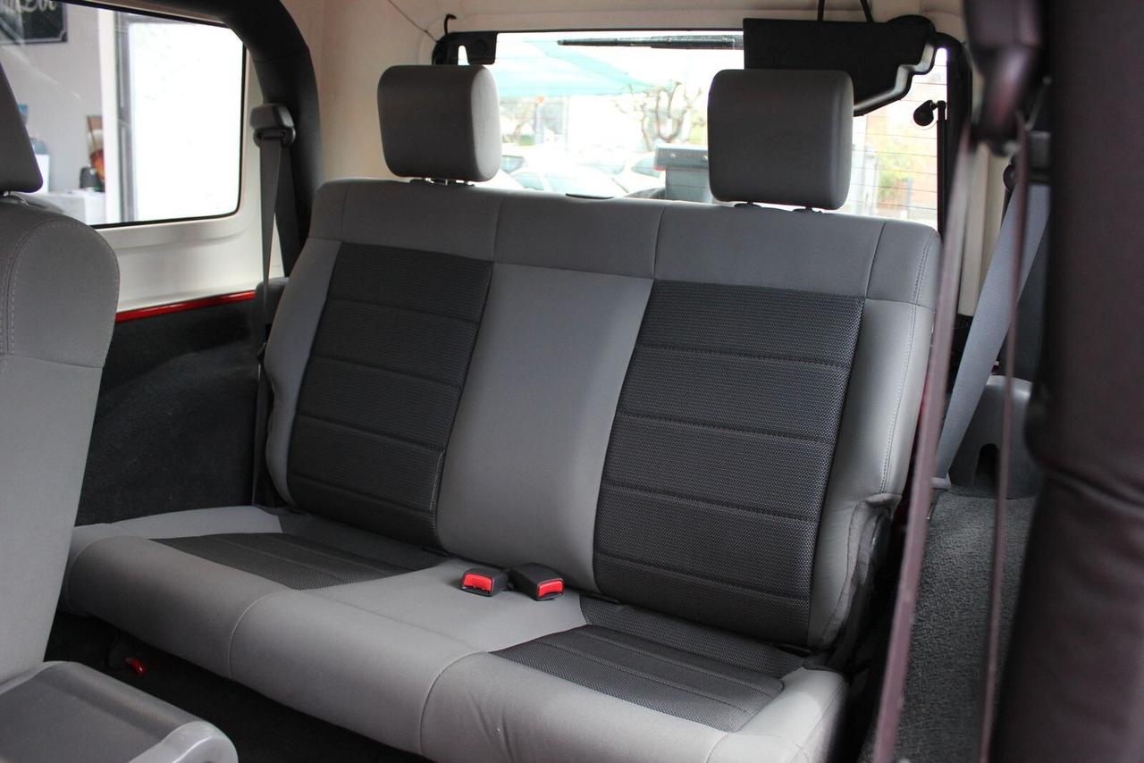 Jeep Wrangler 2.8 CRD Sport Plus Auto - torpedo con hard-top corta