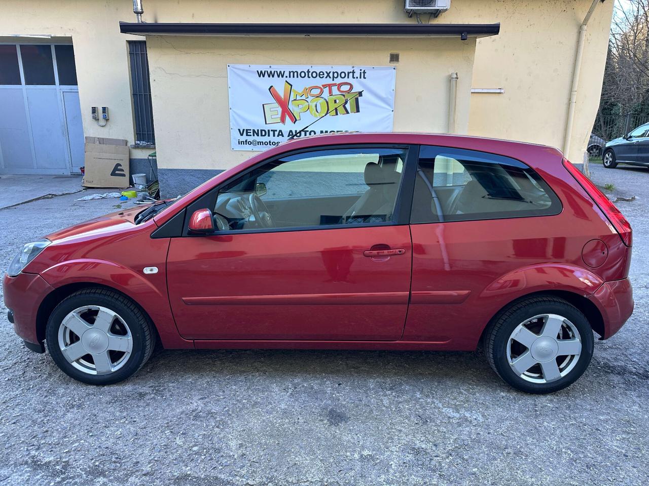 Ford Fiesta 1.2 16V 3p. Ghia