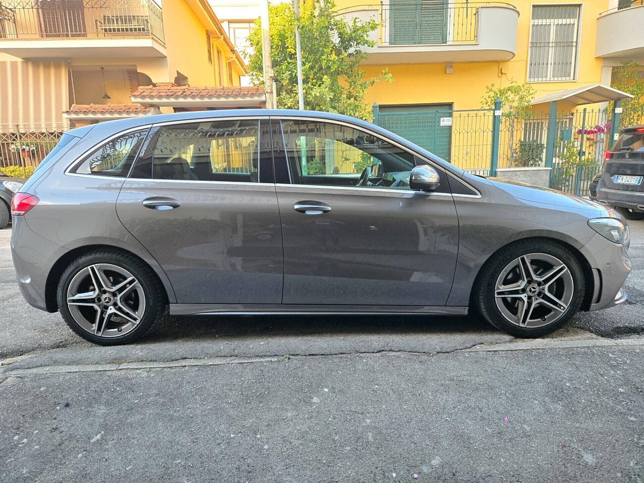 Mercedes-benz B 180 d Automatic AMG Line Premium
