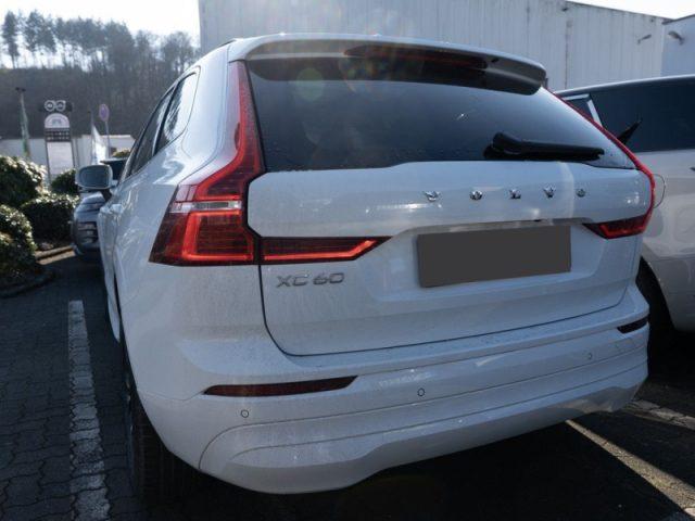 VOLVO XC60 B4 (d) Geartronic Momentum Pro
