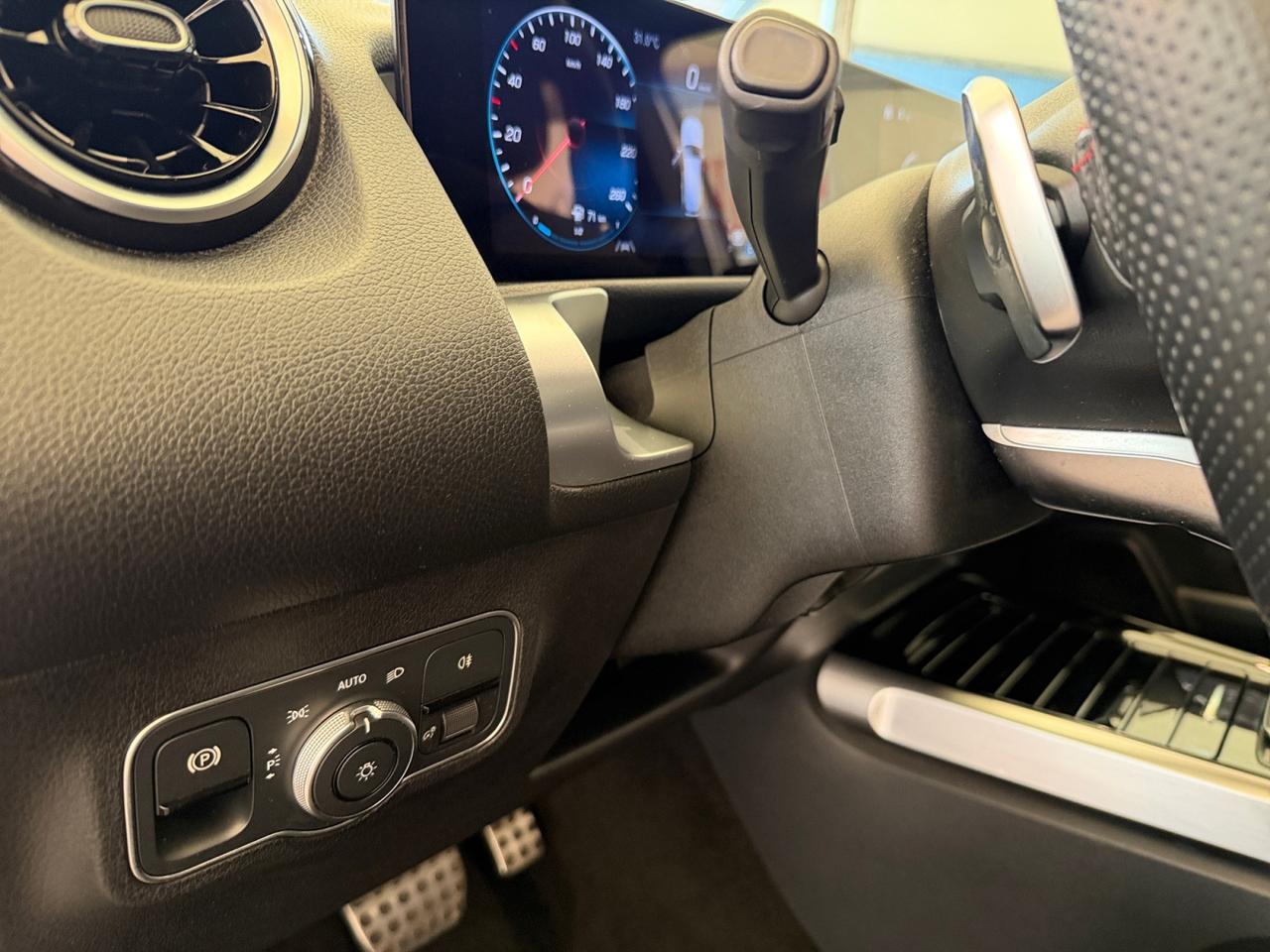 Mercedes GLB 200 d Premium auto