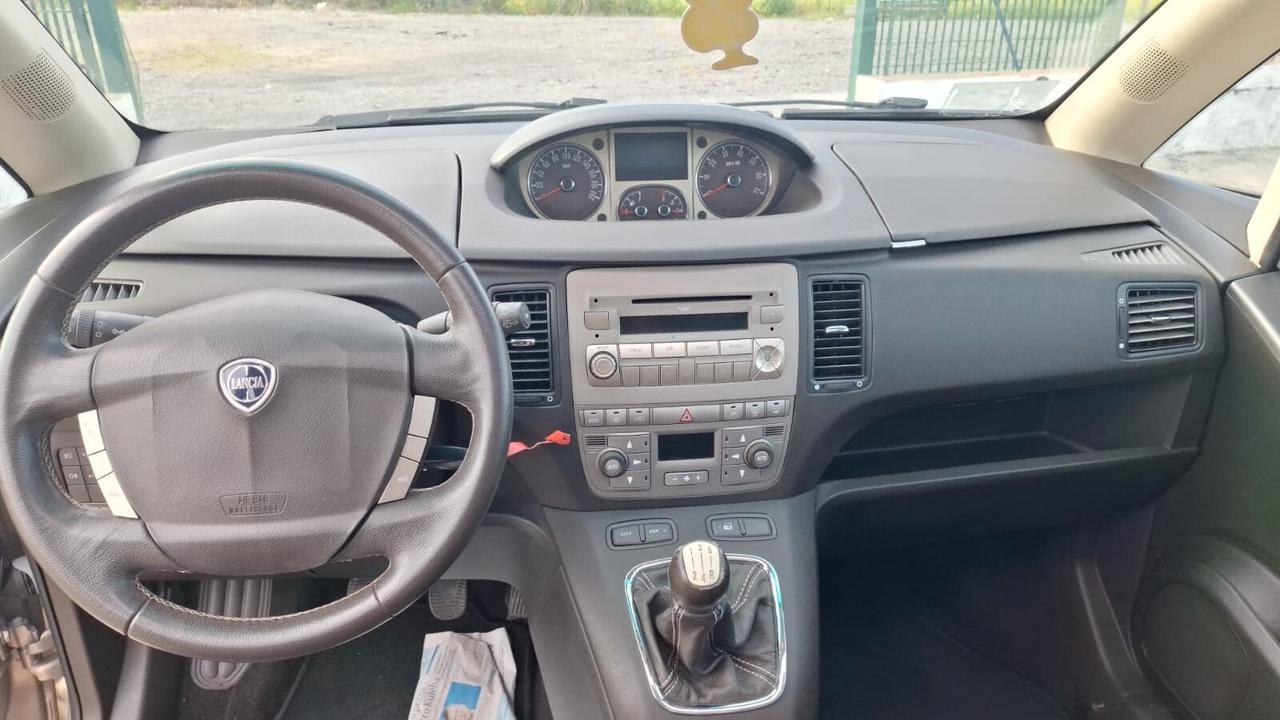 Lancia MUSA 1.3 Multijet 16V 90 CV Platino plus con TETTO APRIBILE