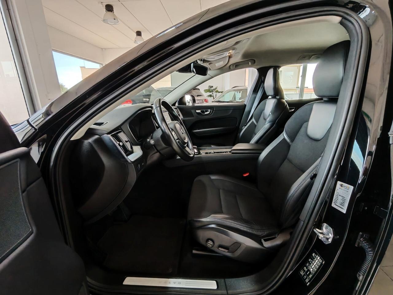 Volvo XC60 B5 (Diesel) 197cv Momentum Pro AWD Auto 2021