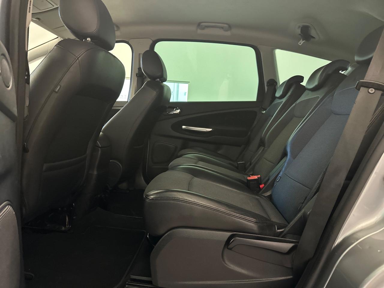 Ford S-Max 1.8 TDCi 125CV TITANIUM NEOPATENTATI