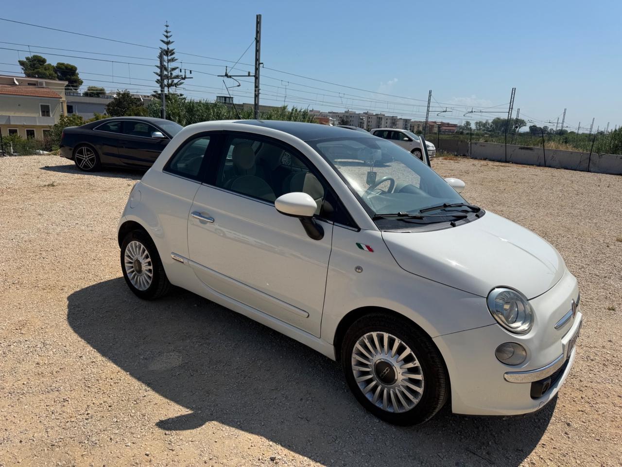 Fiat 500 1.2 Tetto Panoramico 3.990€ PERMUTE