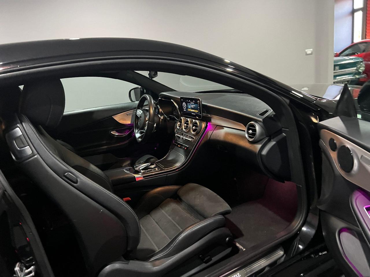 Mercedes-Benz C 220 d Auto 4Matic Coupé 194cv AMG