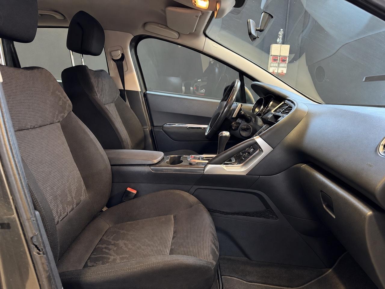 Peugeot 3008 1.6 HDi 110CV - CAMBIO AUTOMATICO