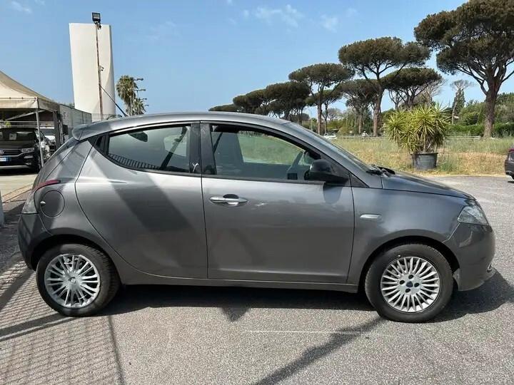Lancia Ypsilon 1.2 69 CV 5 porte SILVER C/CLIMA