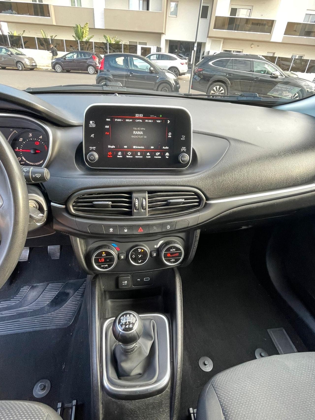 Fiat Tipo 1.6 Mjt S&S SW Lounge