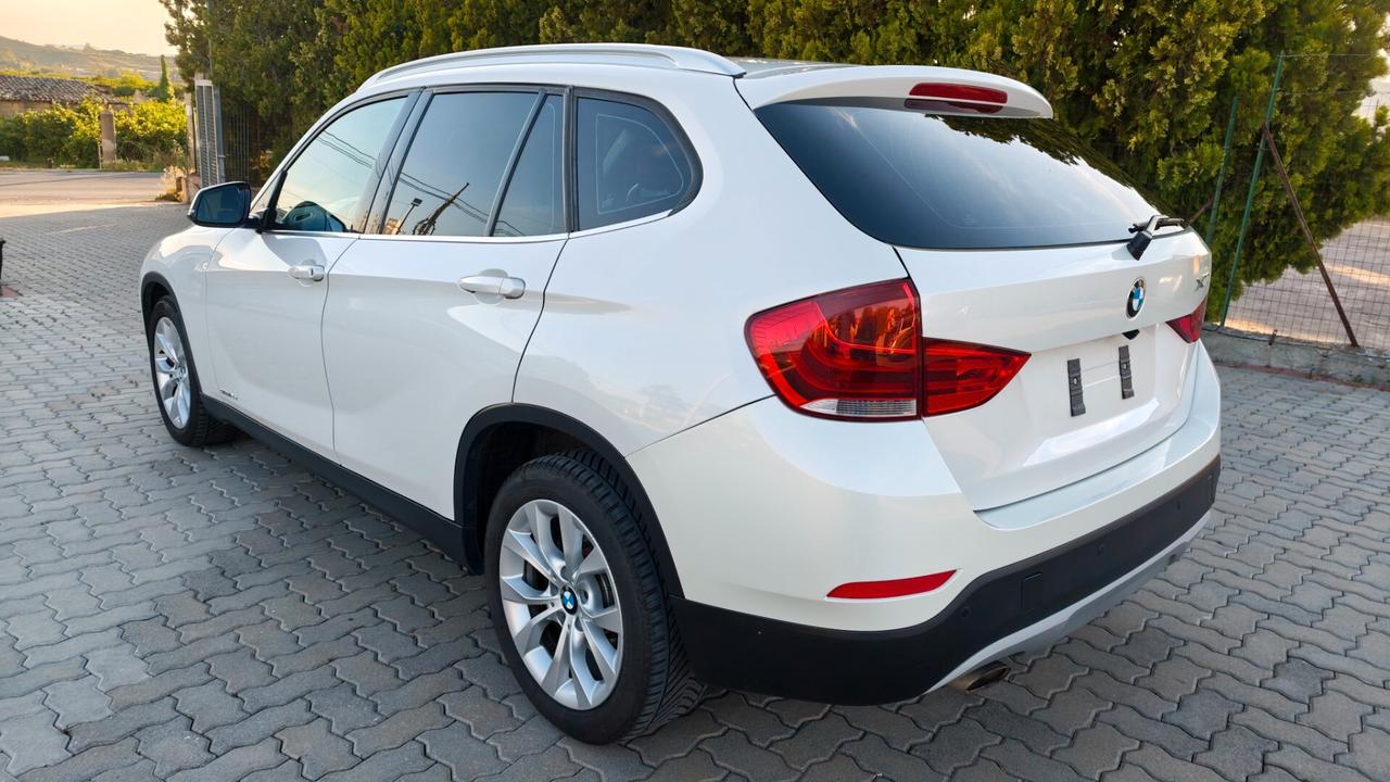 Bmw X1 sDrive18d X Line