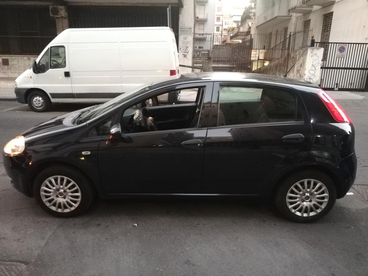 Fiat Grande Punto 1.3 MJT 75 CV 5 porte Dynamic