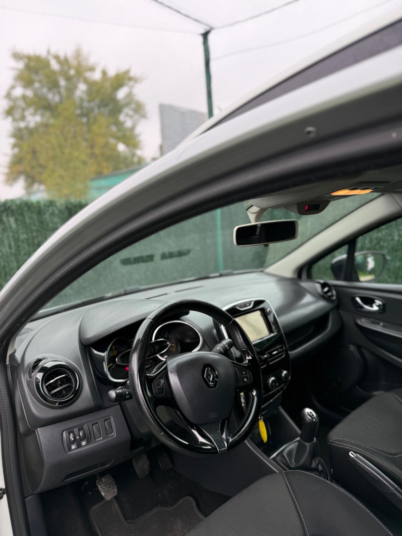 Renault CLIO 2014 1.5 DIESEL NEOPATENTATI STATION WAGON