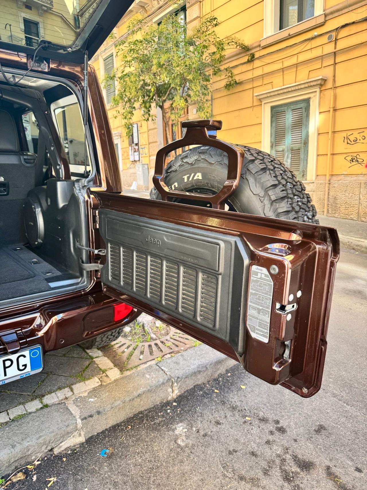 Jeep Wrangler Unlimited 2.2 Mjt II Sahara
