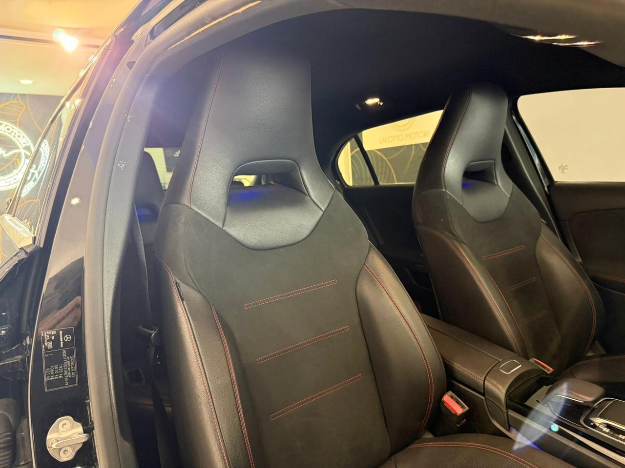 MERCEDES CLASSE A 180 AMG LINE PREMIUM 90milakm