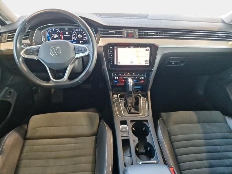 VOLKSWAGEN PASSAT VARIANT 2.0 TDI SCR EVO 110 KW EXECUTIVE DSG STATION WAGON