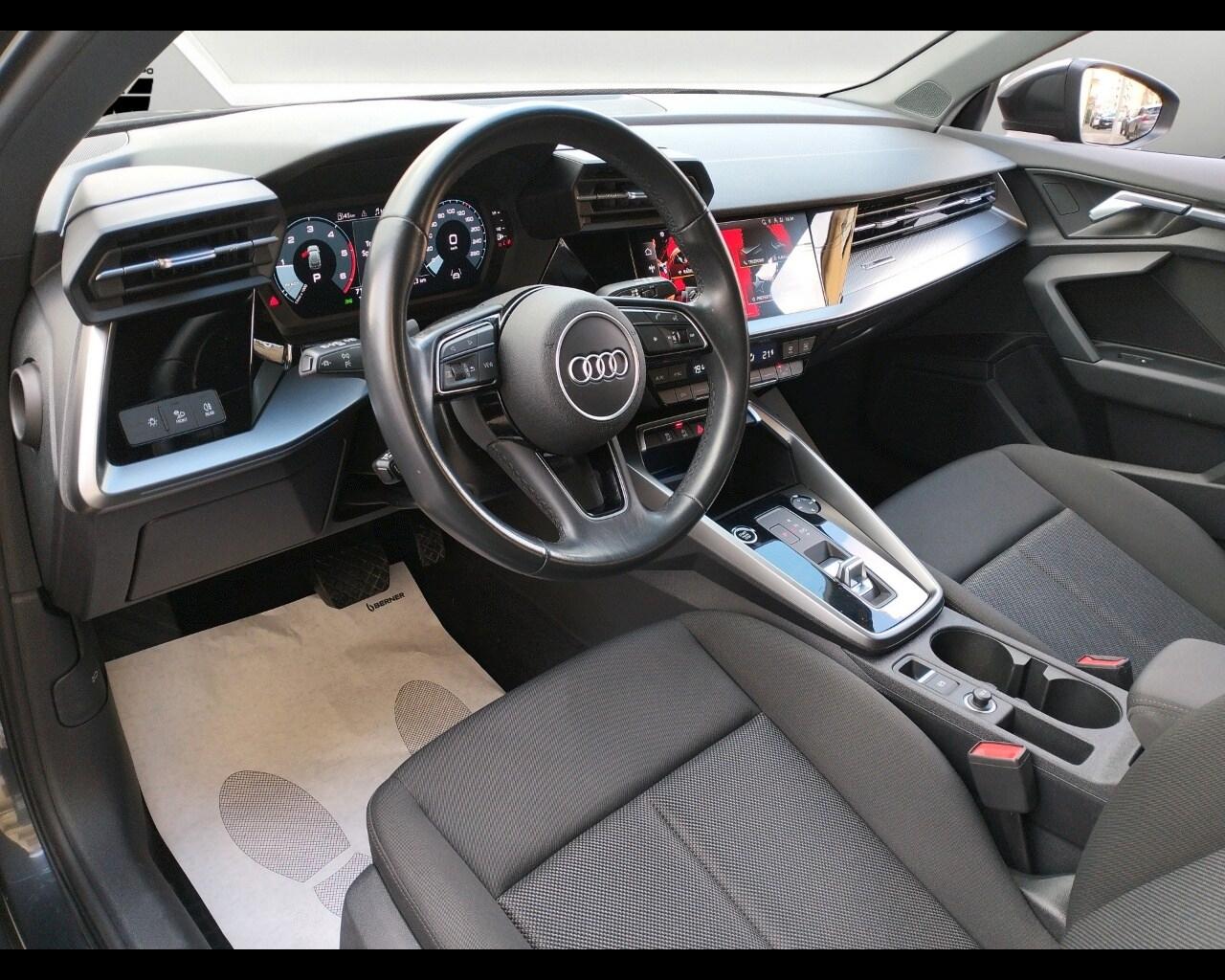 AUDI A3 4ª serie A3 SPB 30 TDI S tronic Busine...