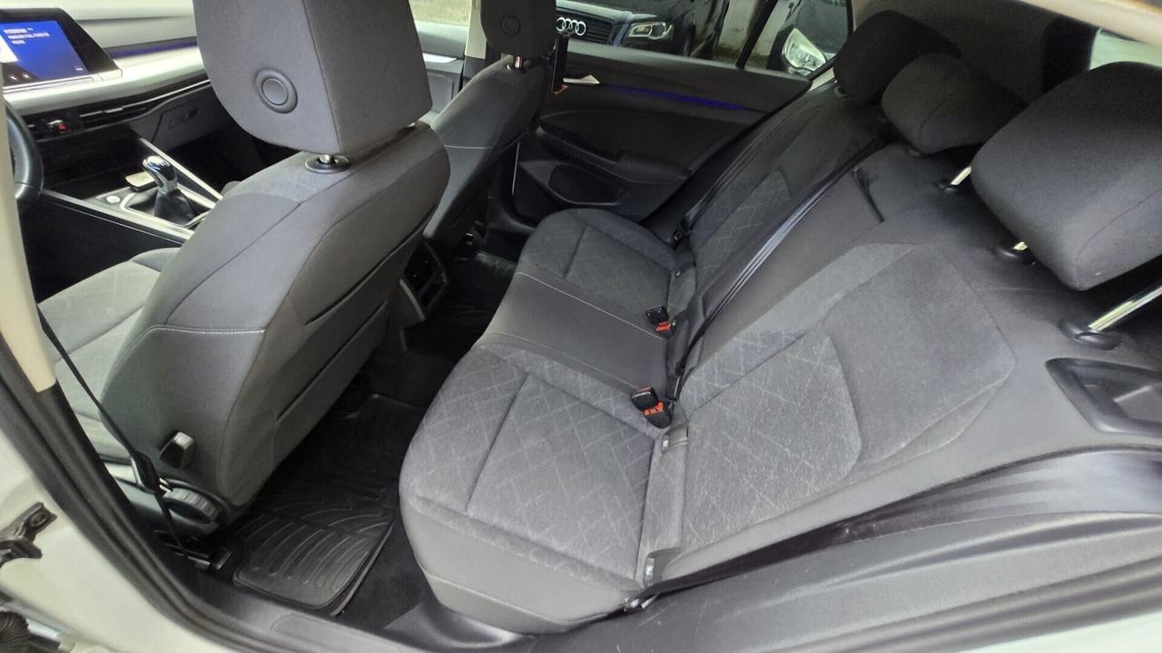 Volkswagen Golf 2.0 TDI SCR Style Neopatentati