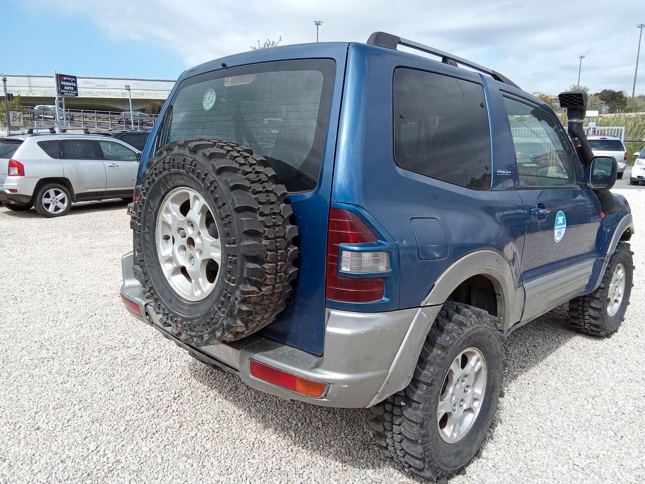 Mitsubishi Pajero 3.2 16V DI-D 3p. Automatico PREPARATO OFF ROAD